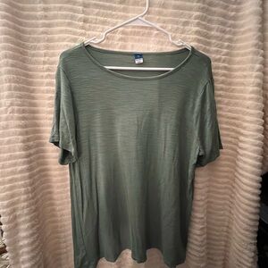🌓4 for $10🌓 Women’s old navy shirt large olive green color